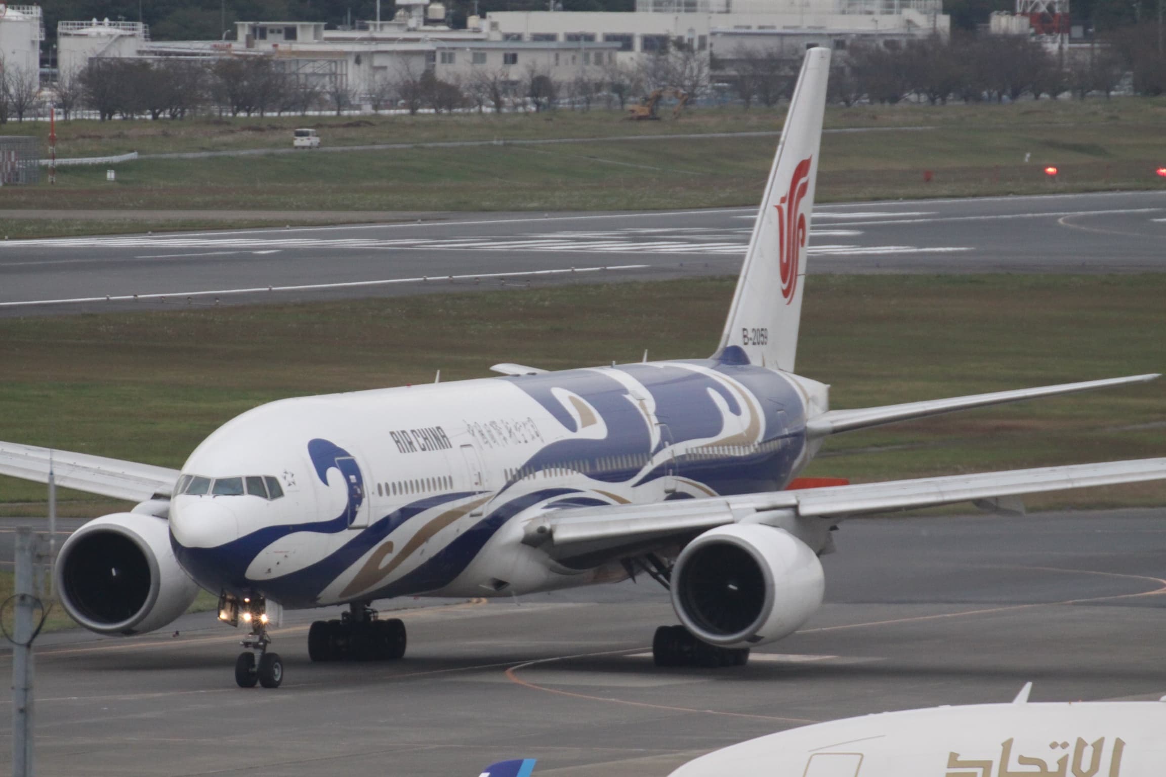 Air China Boeing 777 B-2059 taxiing at Tokyo Narita