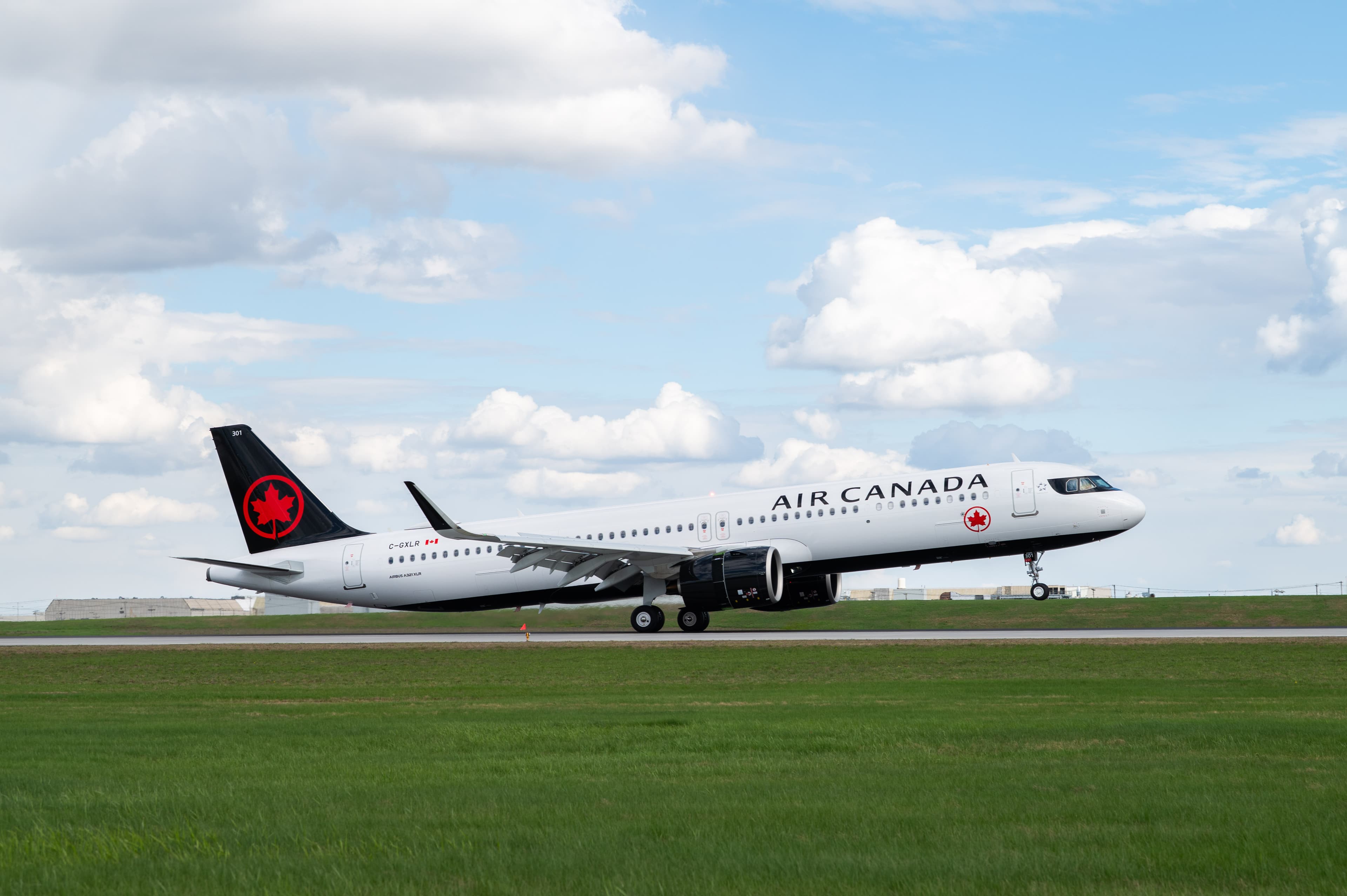 Air Canada Embarq: A Free Business Travel Program for Canadian SMBs