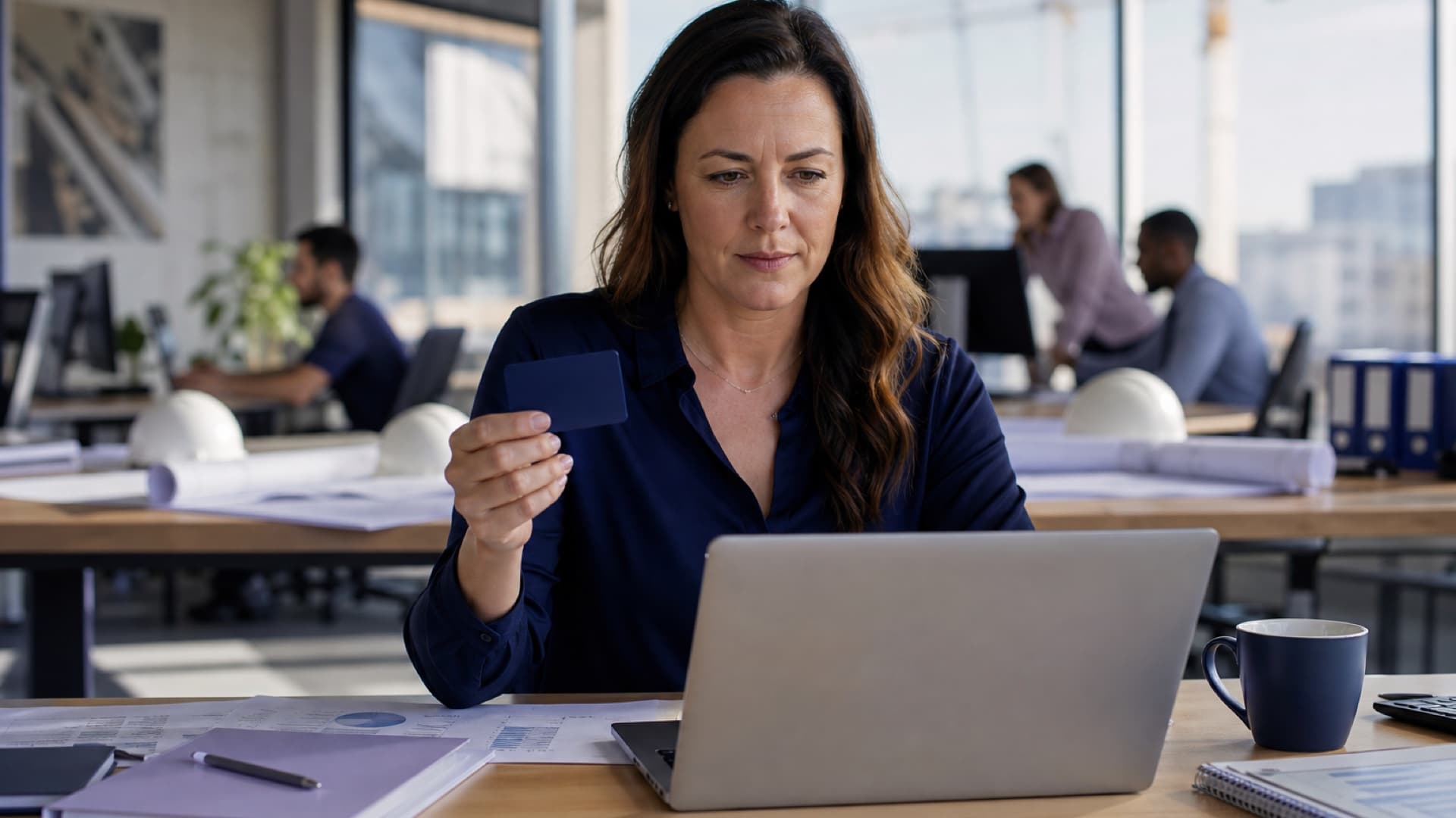 Amex Business vs Amex Corporate: Which Card Is Best For You?