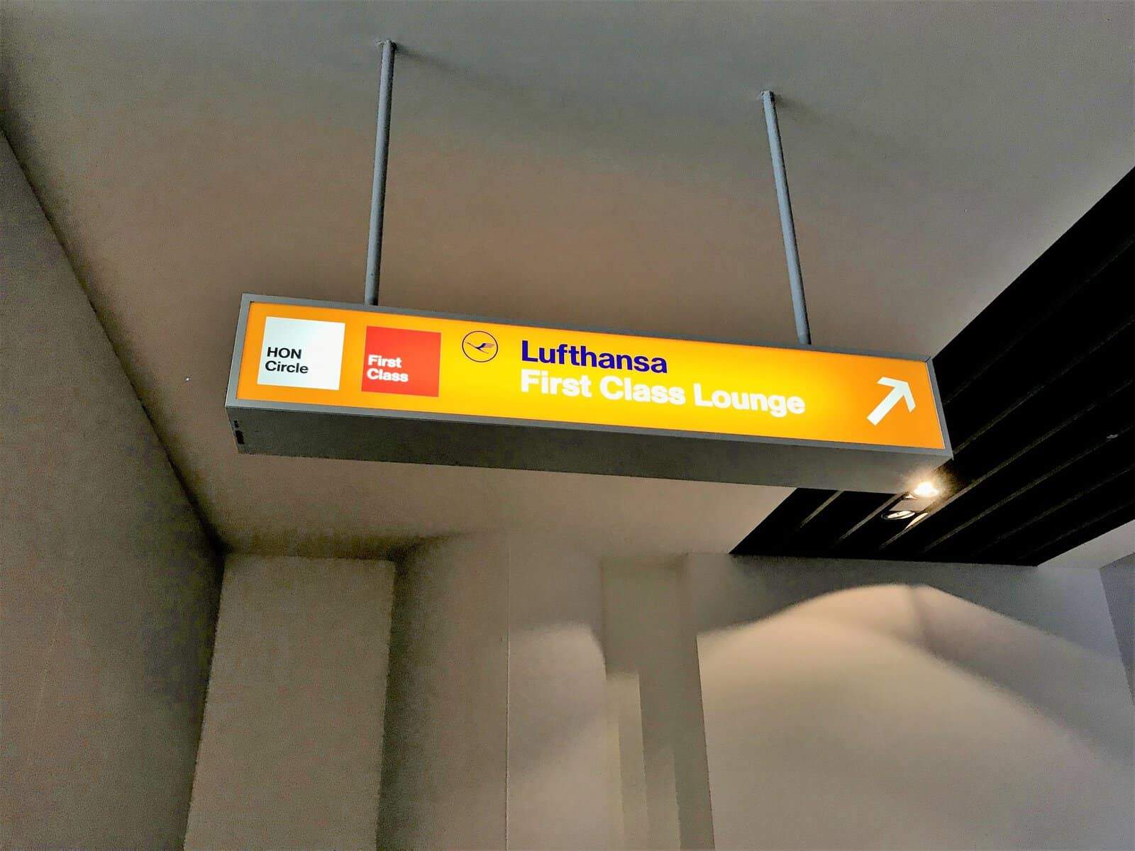 lufthansa first class lounge frankfurt 10