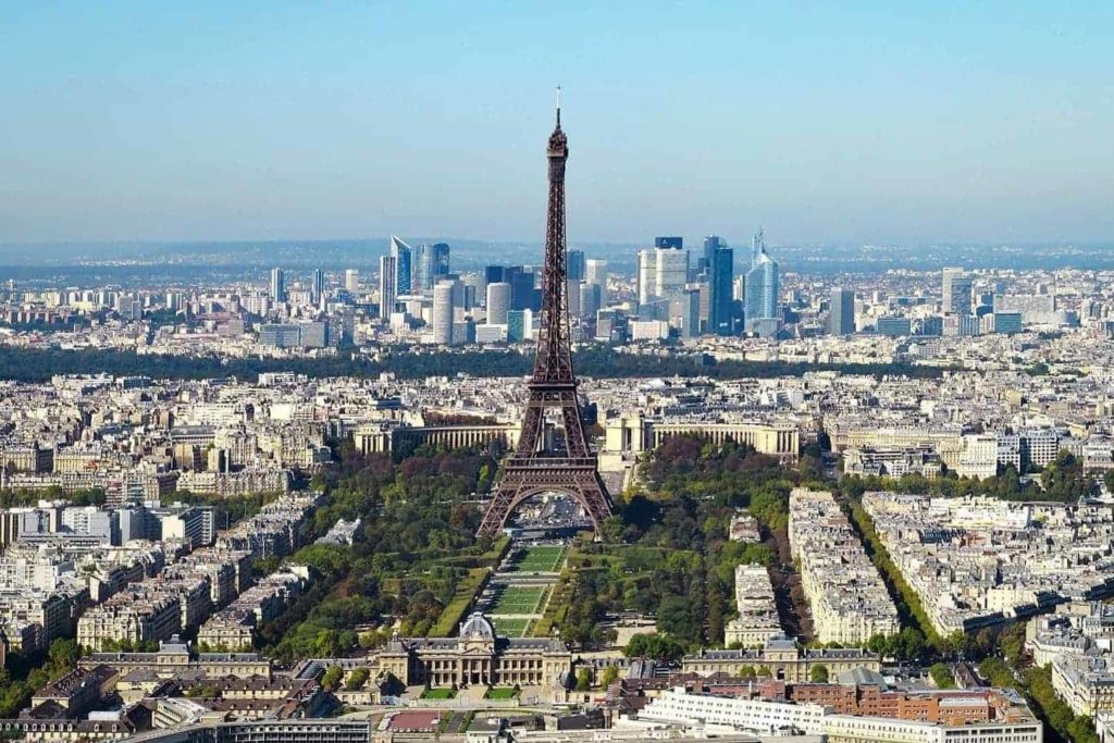 paris vue densemble tour eiffel