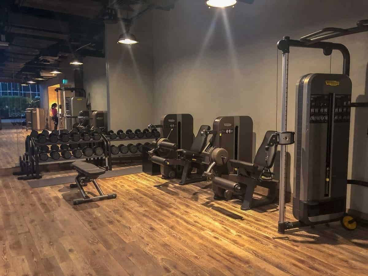 Review: The St. Regis, Downtown Dubai (formerly Renaissance) | Marriott Bonvoy - renaissance downtown hotel dubai gym 02