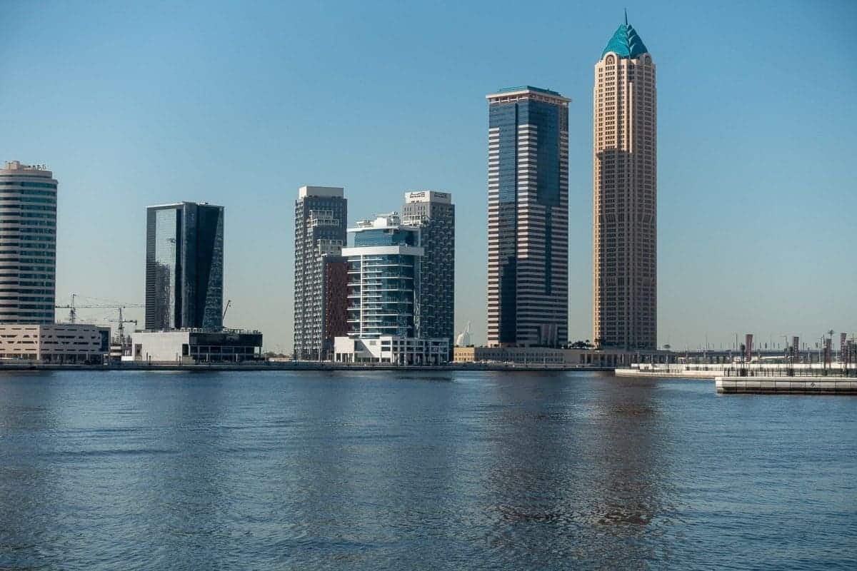 Review: The St. Regis, Downtown Dubai (formerly Renaissance) | Marriott Bonvoy - renaissance downtown hotel dubai lobby 13