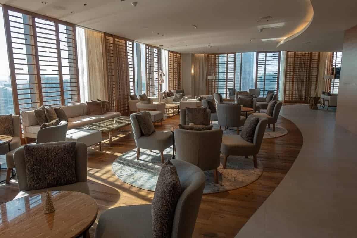 Review: The St. Regis, Downtown Dubai (formerly Renaissance) | Marriott Bonvoy - renaissance downtown hotel dubai lounge 03
