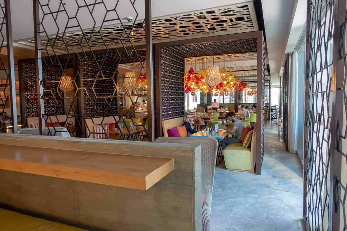 Review: The St. Regis, Downtown Dubai (formerly Renaissance) | Marriott Bonvoy - renaissance downtown hotel dubai petit dejeuner 05