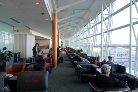 lounge feuille erable air canada montreal us 17
