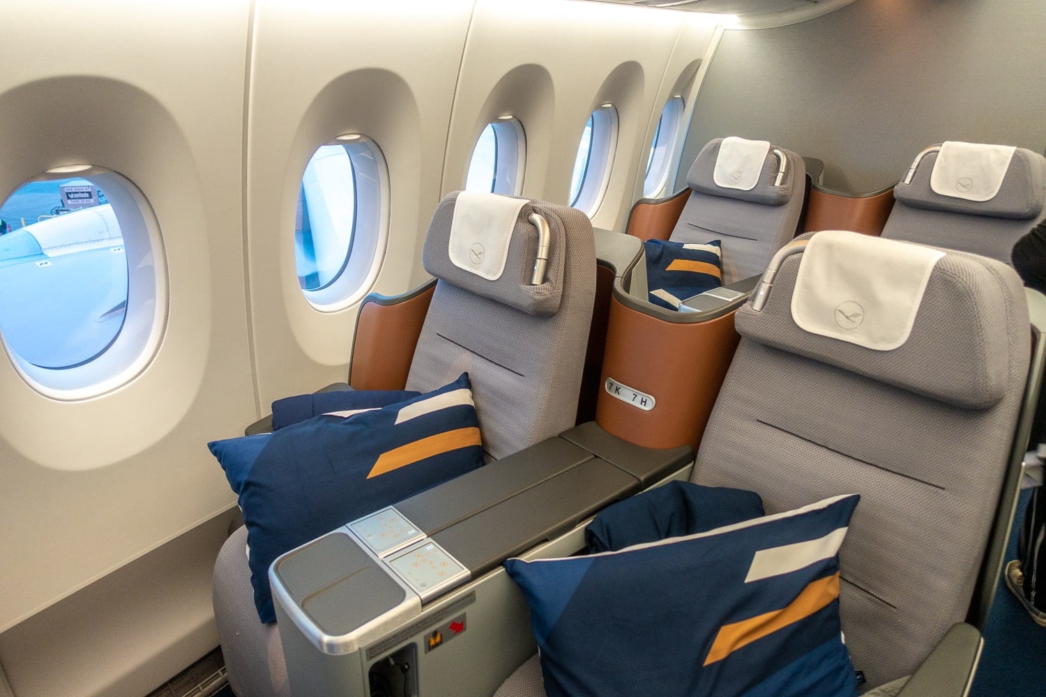 Avis : Lufthansa A350 | Classe Affaires | YUL-MUC - Lufthansa A350 LH475 classe affaires 05