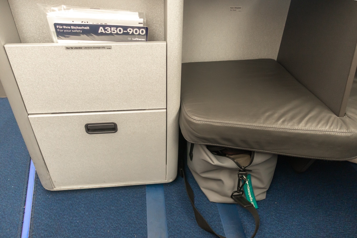Avis : Lufthansa A350 | Classe Affaires | YUL-MUC - Lufthansa A350 LH475 classe affaires 43