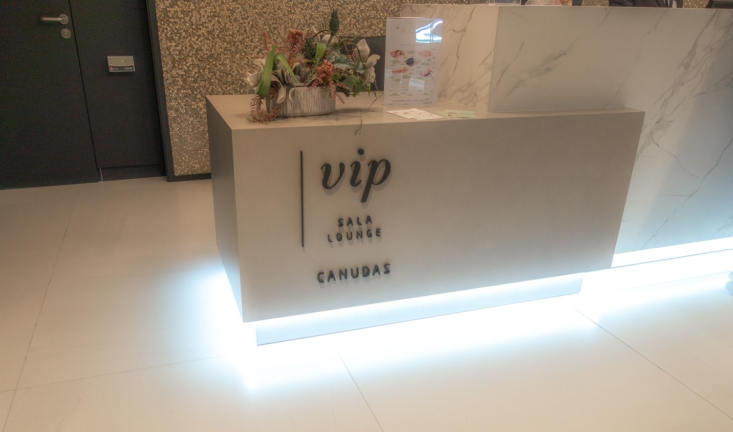Review: The Sala VIP Canudas lounge at Barcelona Airport - BCN - Salon Priority Pass Barcelona SALA VIP CANUDAS 17