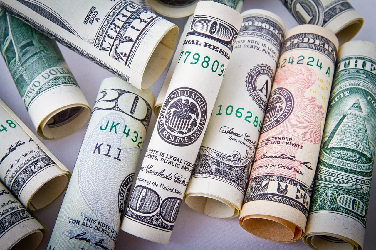 Guide : Économiser sur les transactions en devises étrangères - dollar 1362244 1280