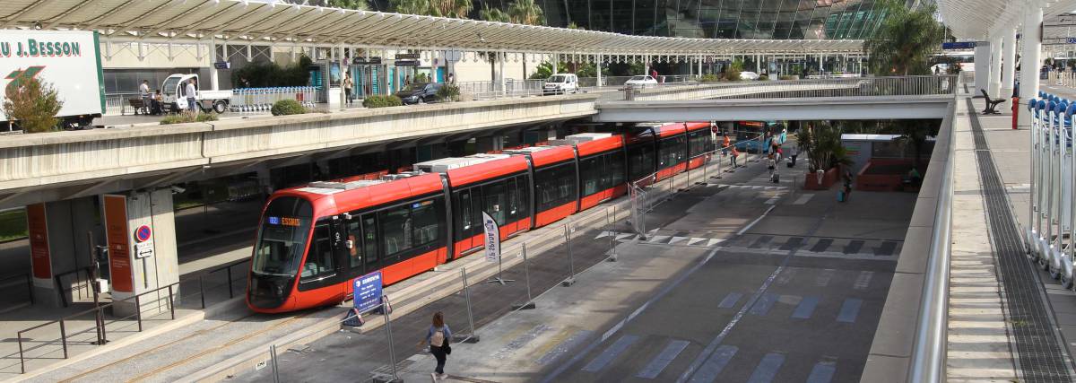 Avis&nbsp;: Best Western Plus Hotel Brice Garden - Nice | Best Western Rewards - photo tram T2 1200x427
