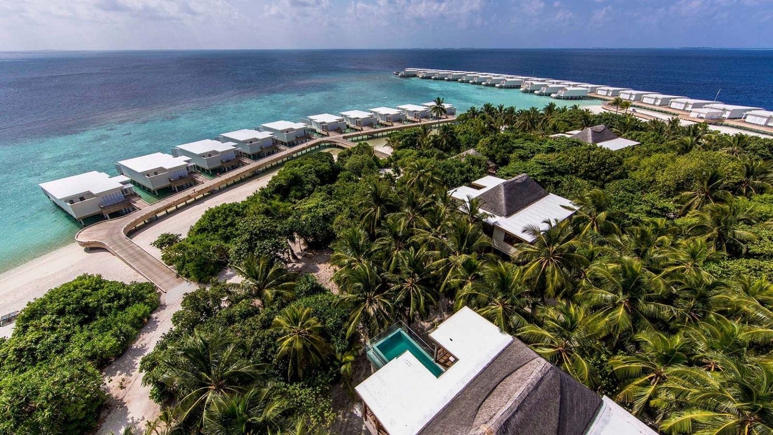 Une Sélection Des Plus Beaux Hôtels Best Western Par La Communauté Milesopedia - Arial Veiw at Amilla Fushi Maldives