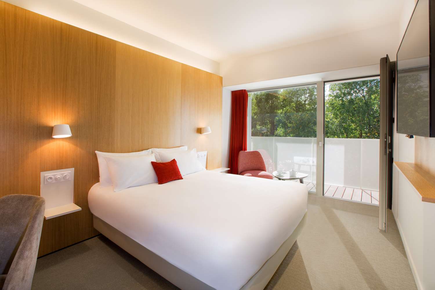 Une Sélection Des Plus Beaux Hôtels Best Western Par La Communauté Milesopedia - best western plus hotel divona cahors chambre