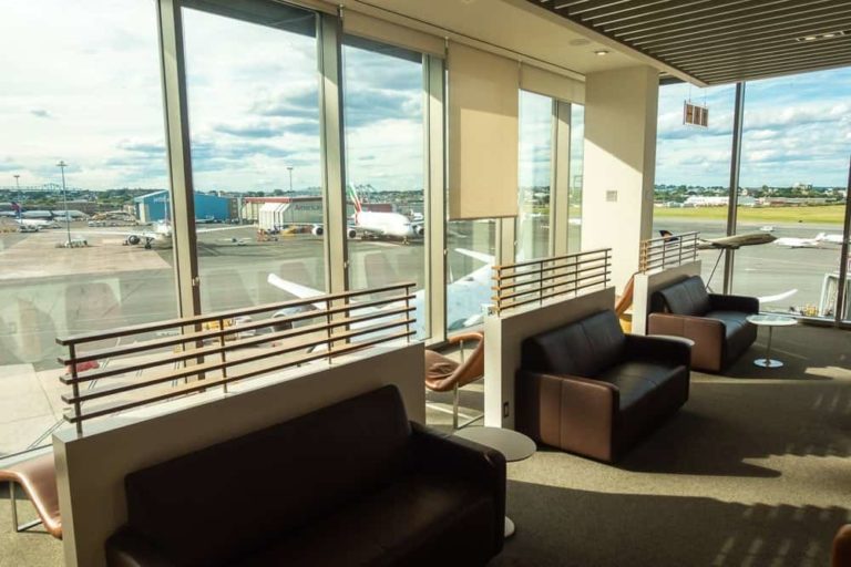 Review Lufthansa Business Lounge Boston BOS Milesopedia