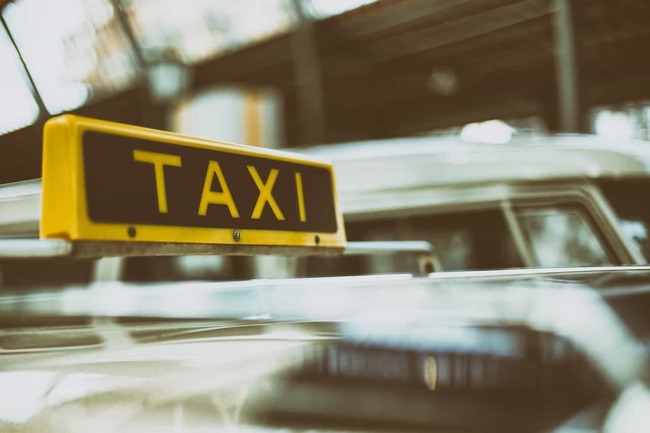 Récit de Mon Premier Vol Depuis Mars 2020 Vers les États-Unis avec Air Canada - automobile taxi