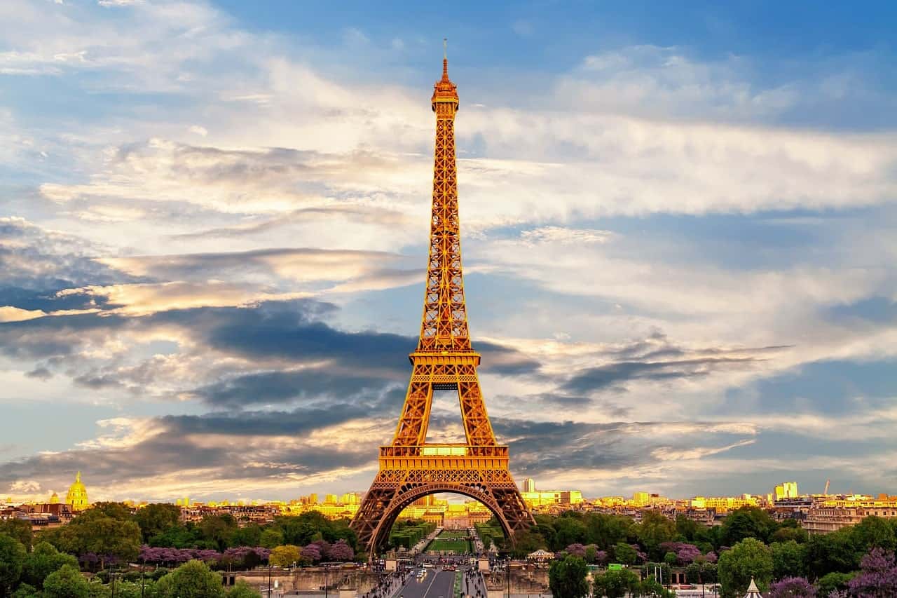 Mon mini tour du monde sur 5 continents: le parcours de deux étudiantes - eiffel tower 3349075 1280