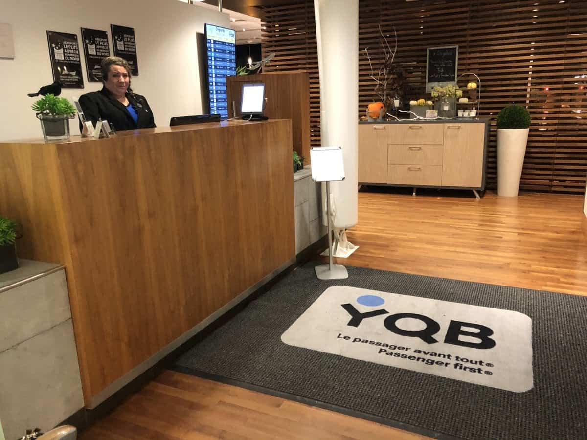 Avis: Salon VIP de l’Aéroport international Jean-Lesage de Québec (YQB) - salon VIP de YQB Quebec Jean Lesage Intl 2