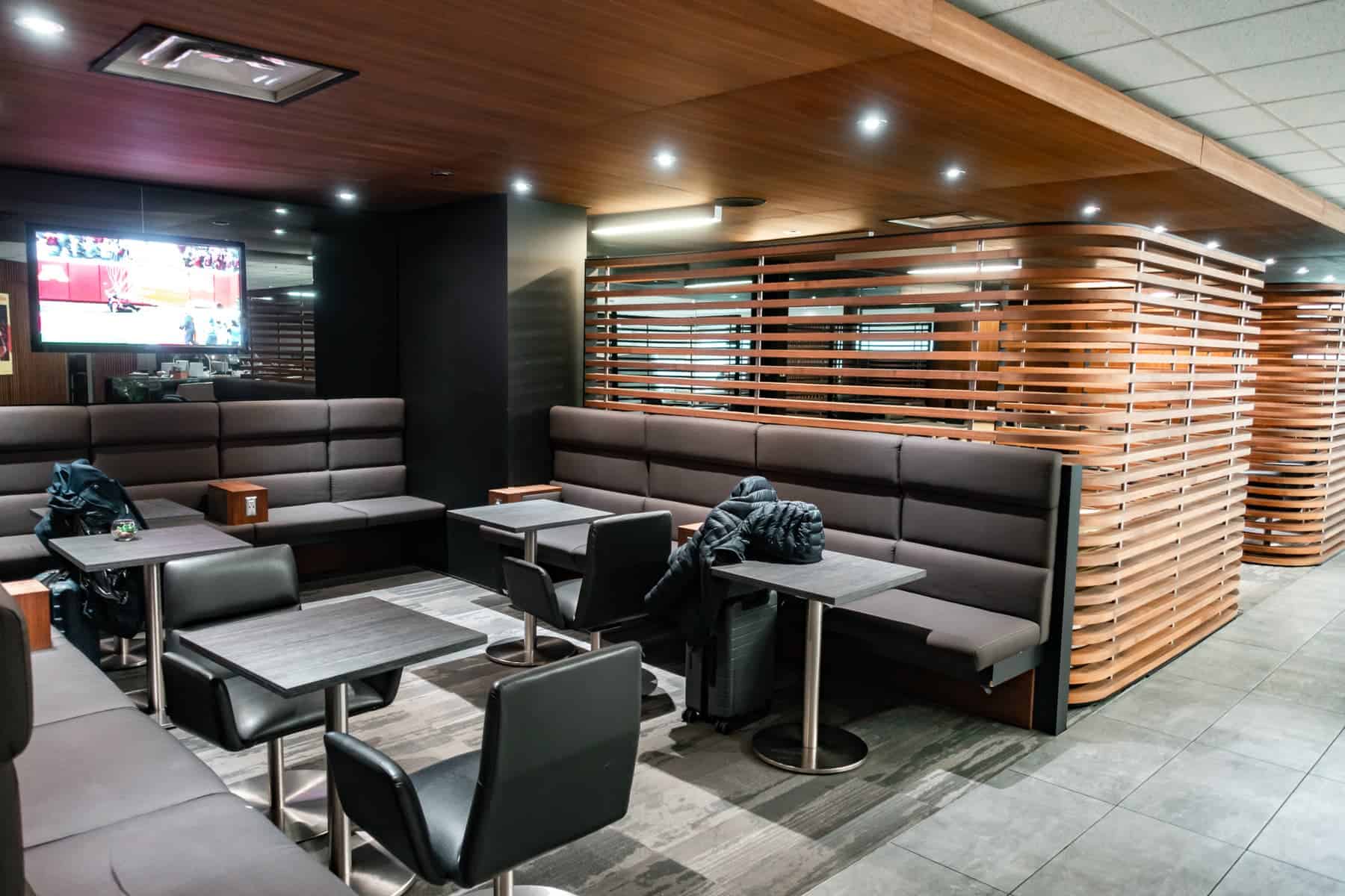Review: Air France-KLM lounge Toronto (YYZ) - 04