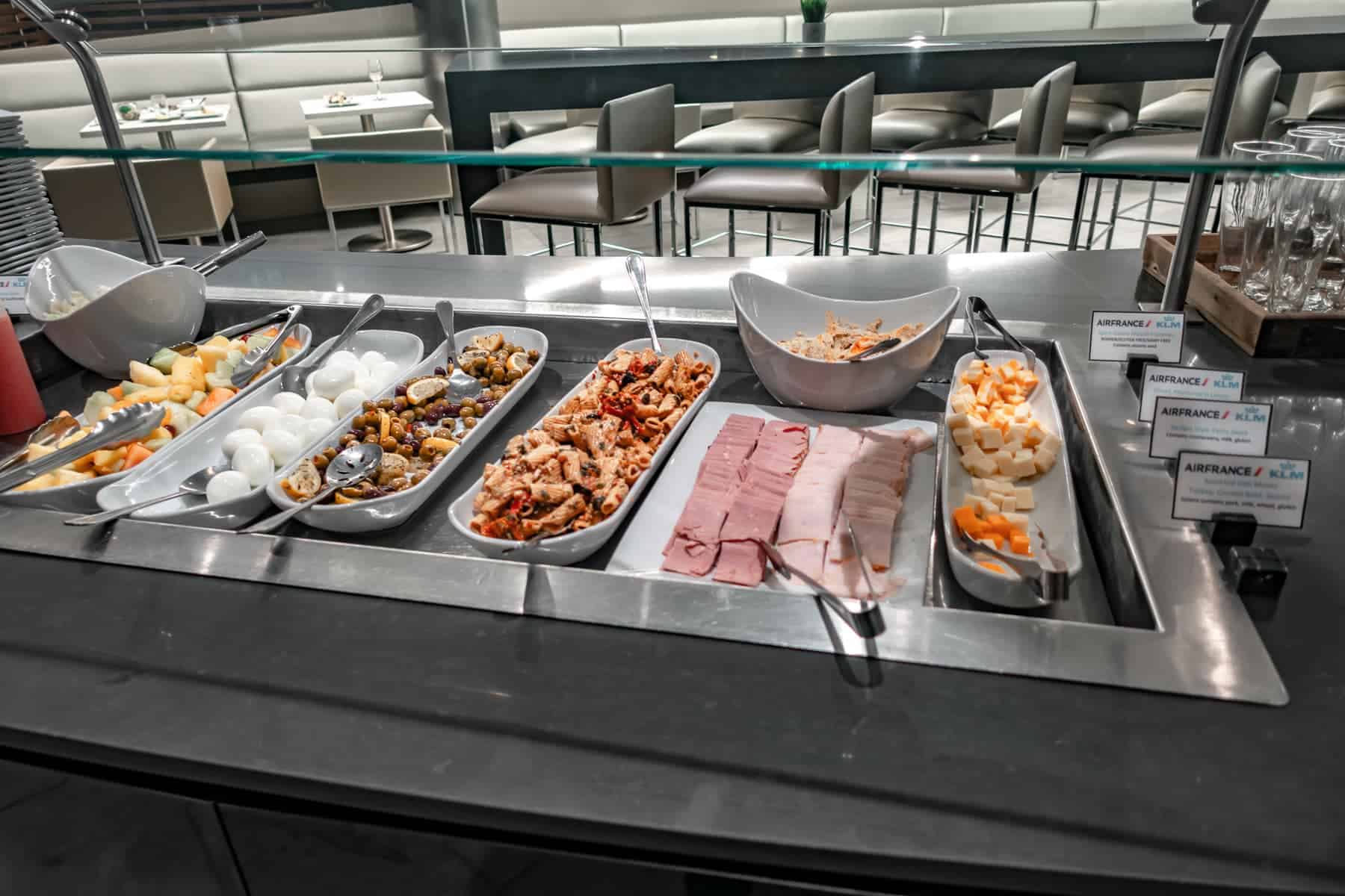 Review: Air France-KLM lounge Toronto (YYZ) - 07