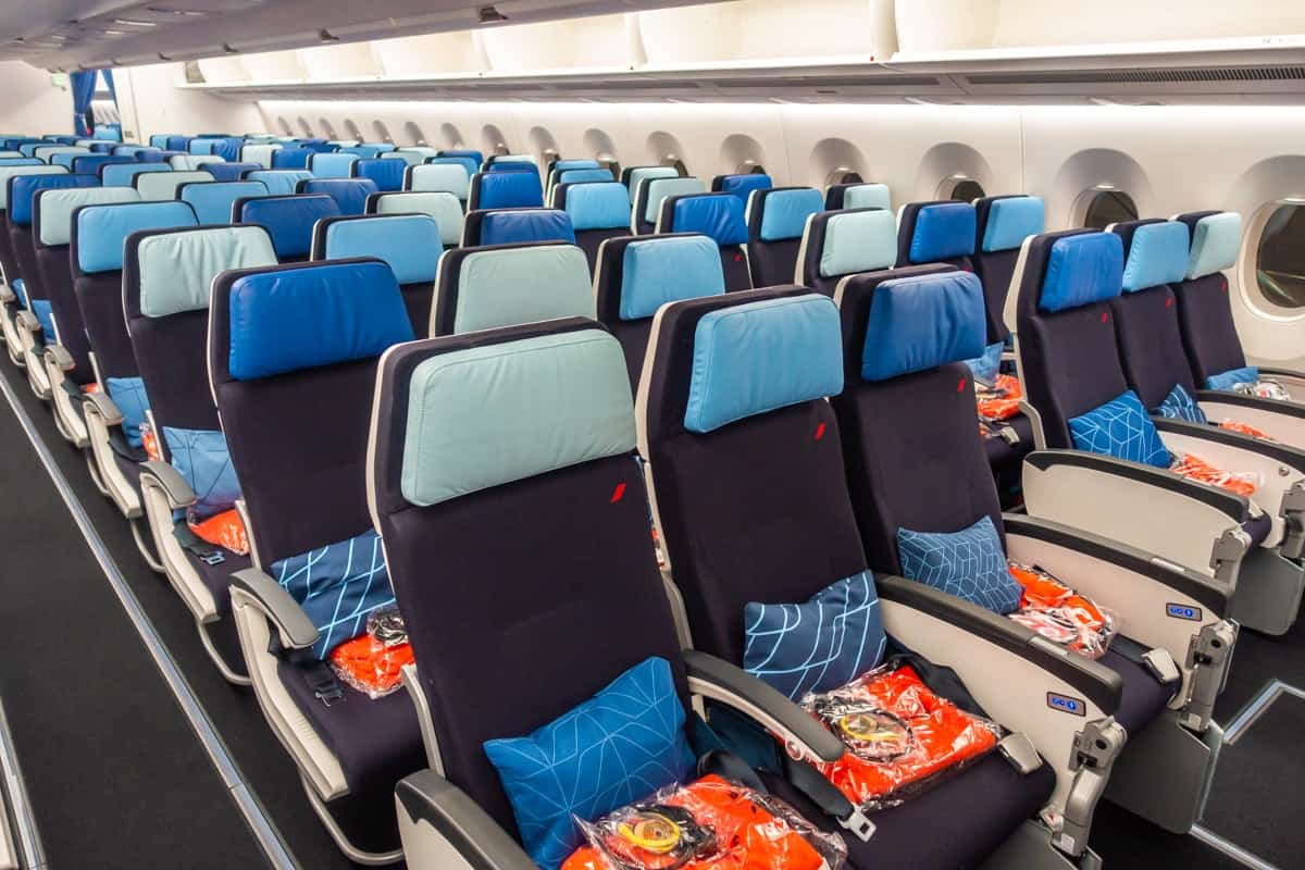 Review: Air France A350 - Business Class - Toronto - Paris | Milesopedia