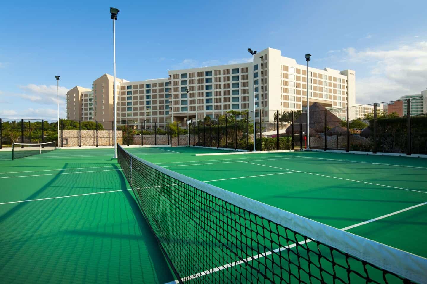 Avis&nbsp;: The Westin Lagunamar Ocean Resort Villas & Spa – Cancun | Marriott Bonvoy - Cunli Tennis Court Hor Clsc