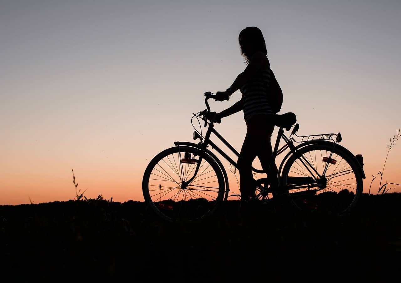 Quelques mots sur le slow travel - Girl 1906405 1280
