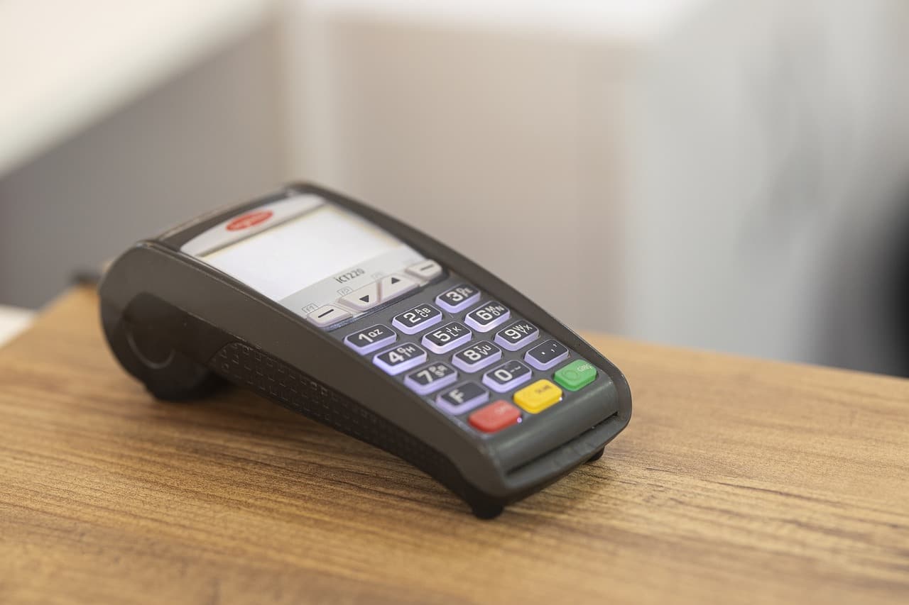 Les frais d'interchange et vos cartes de crédit - Pos Machine 4625847 1280