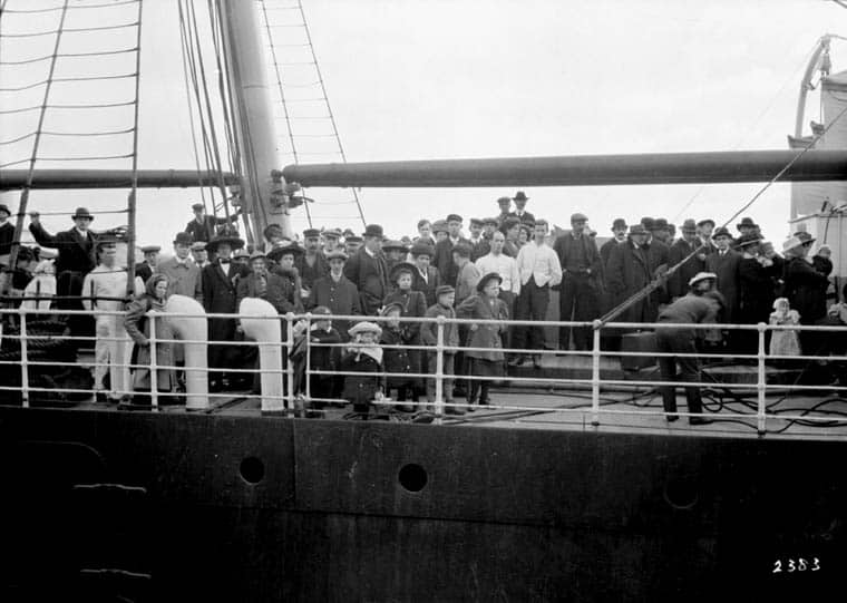Steamer Lake Champlain Arriving At Port Québec Oct. 1911 Bateau à Vapeur Lac Champlain Arrivant Au Port Québec Oct. 1911
