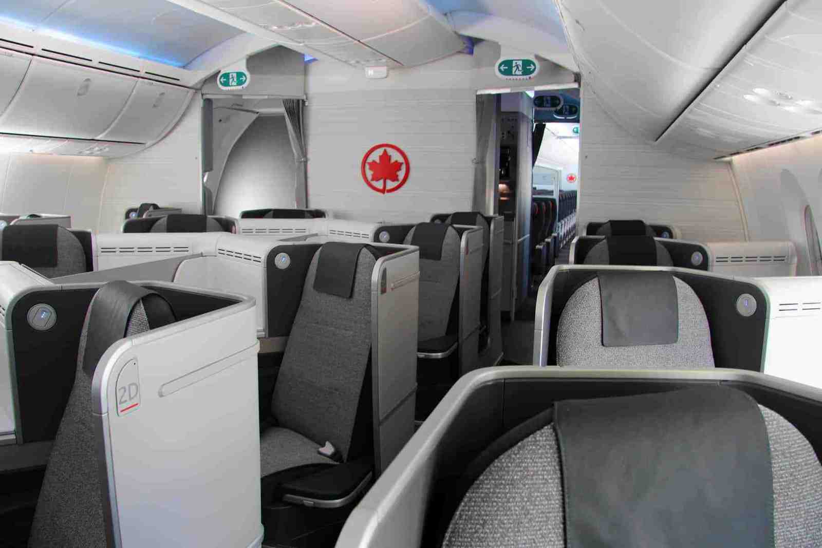 Air Canada 787 Signature Maple Leaf Cabin