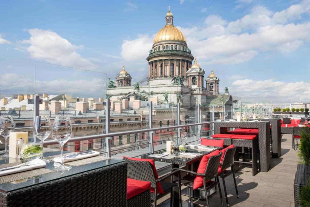 Renaissance St. Petersburg Baltic Hotel Terrasse