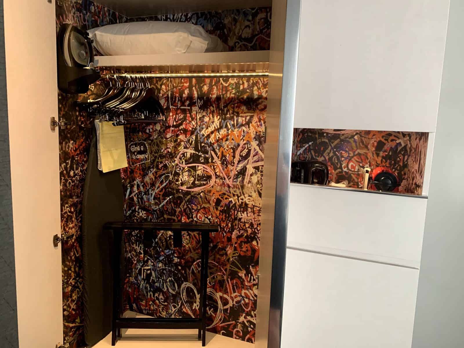 Avis&nbsp;: Renaissance Centre-ville Montréal | Marriott Bonvoy - Garde Robe Funky