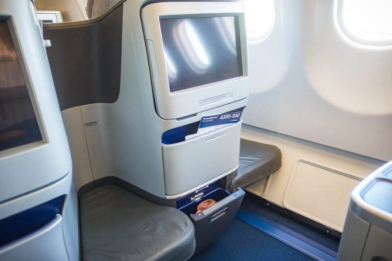 Review Lufthansa Airbus A330 Business Class