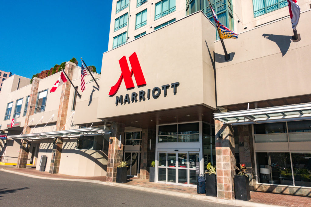 vancouver airport marriott hotel featured