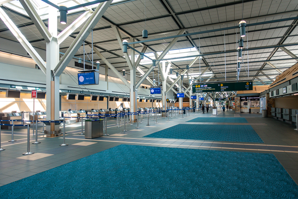 vancouver international airport yvr covid-19-05