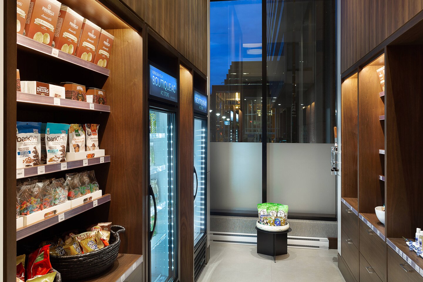 Avis&nbsp;: AC Hotel Marriott Montréal Centre-Ville | Marriott Bonvoy - Yulac Store 0033 Hor Clsc