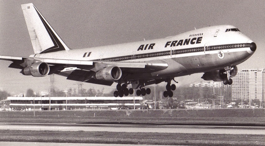 1976.05.20 – yyz. af inaugural flight landing in toronto