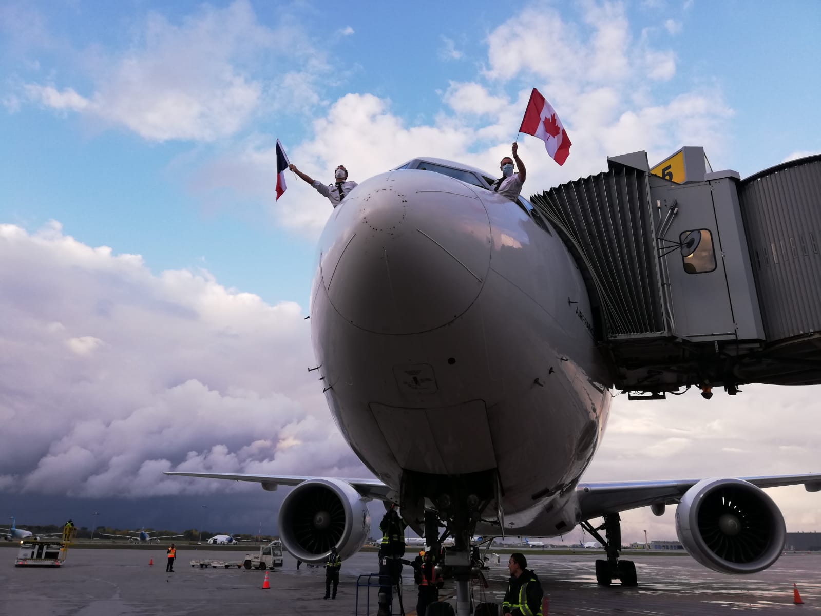 Air France fête ses 70 ans au Canada! - 2020.10.02 Yul 70 Ans Years