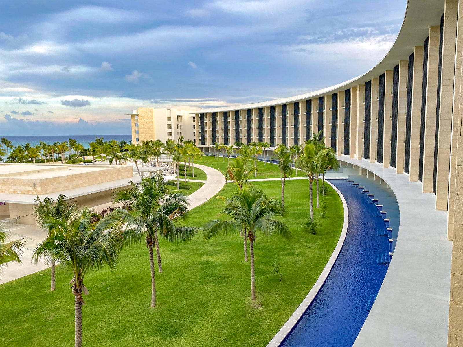 The South in times of COVID-19 - An account of an all-inclusive stay - Barcelo Maya Riviera 02