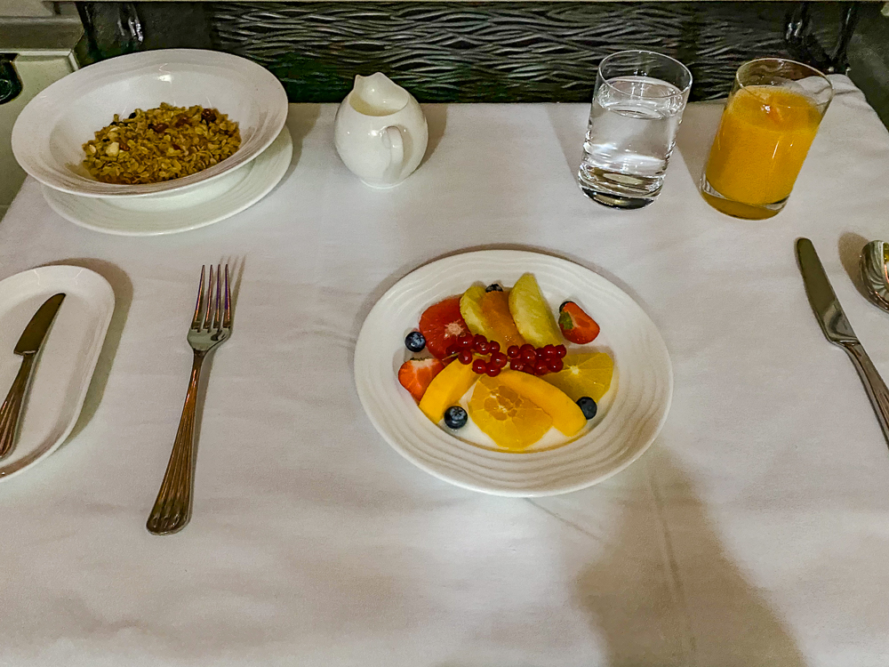 emirates nouvelle première classe – 2ème vol – déjeuner