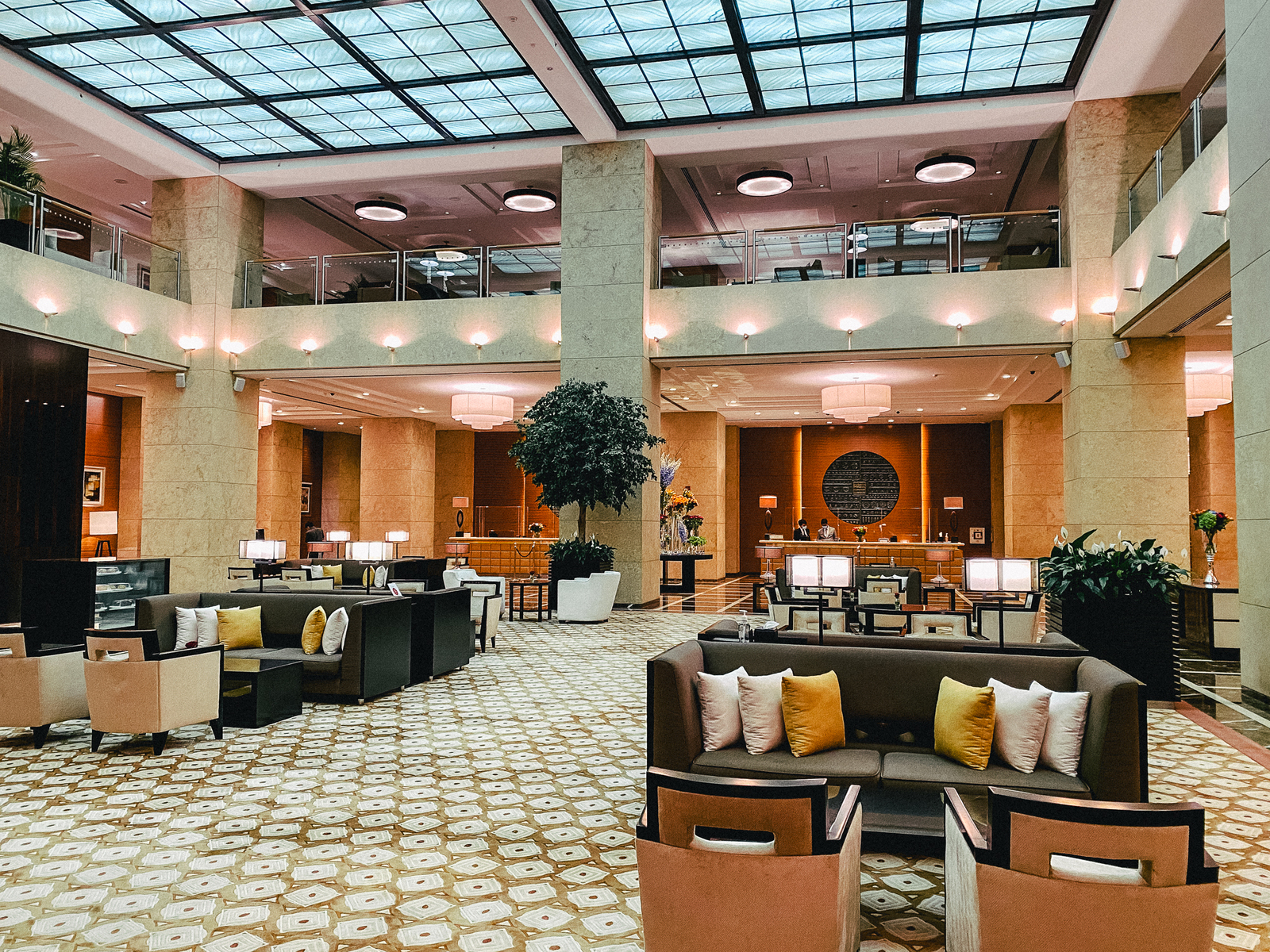 Review&nbsp;: Grosvenor House, a Luxury Collection Hotel, Dubai | Marriott Bonvoy - grosvenor house, a luxury collection hotel, dubai-tour 1 receptiontour 1 receptiontour 1 reception 2