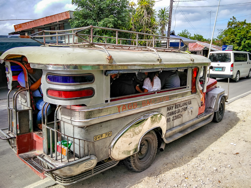 03 – jeepney – transport typique des philippines – bohol