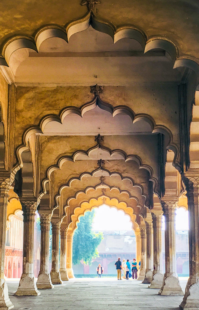 agra fort rouge