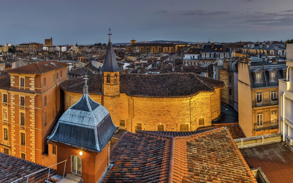 France&nbsp;: Toulouse Travel Guide | Itineraries and Highlights - centre ville de toulouse de nuit © arnaud späni