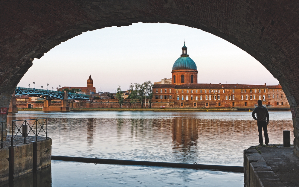 France : Toulouse Travel Guide | Itineraries and Highlights - la grave exterieur © arnaud späni