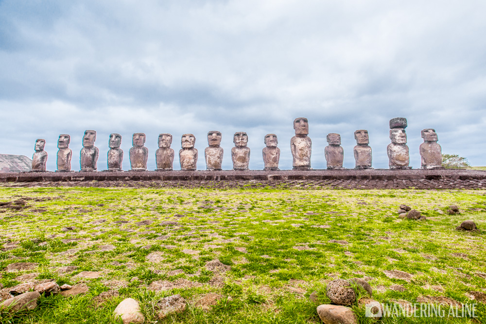—moai en rangée à tongariki