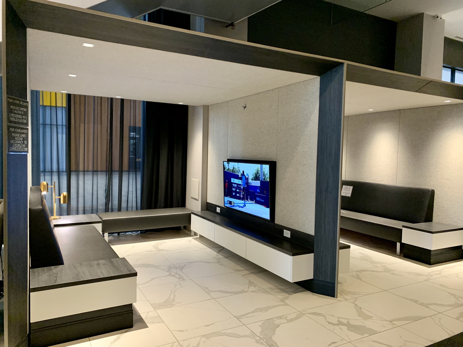 Avis&nbsp;: Courtyard by Marriott Montréal Brossard | Marriott Bonvoy - Alcôves du Courtyard Brossard