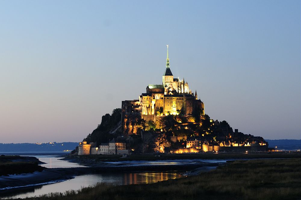 La nuit au Mont - La baie du Mont Saint Michel est classé au patrimoine mondial de l'UNESCO. Le Gal Yannick