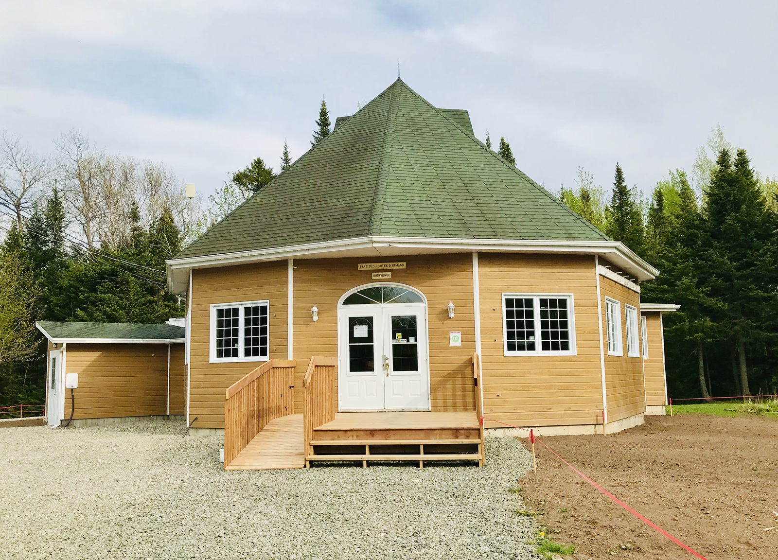 Review: UNIQ Hotel, Glamping at its best in Quebec - Hôtel UNIQ