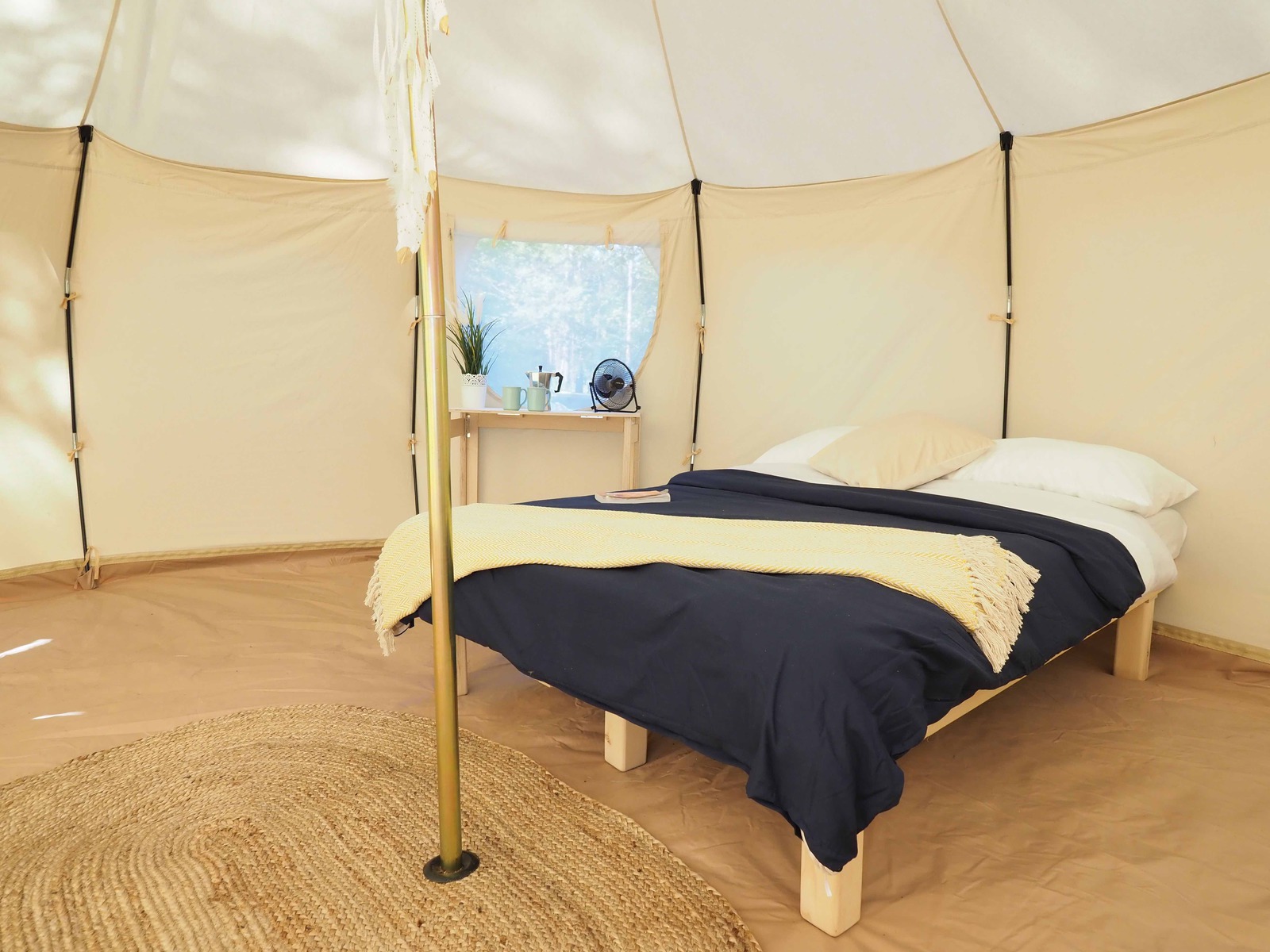 Review: UNIQ Hotel, Glamping at its best in Quebec - Hôtel Unik