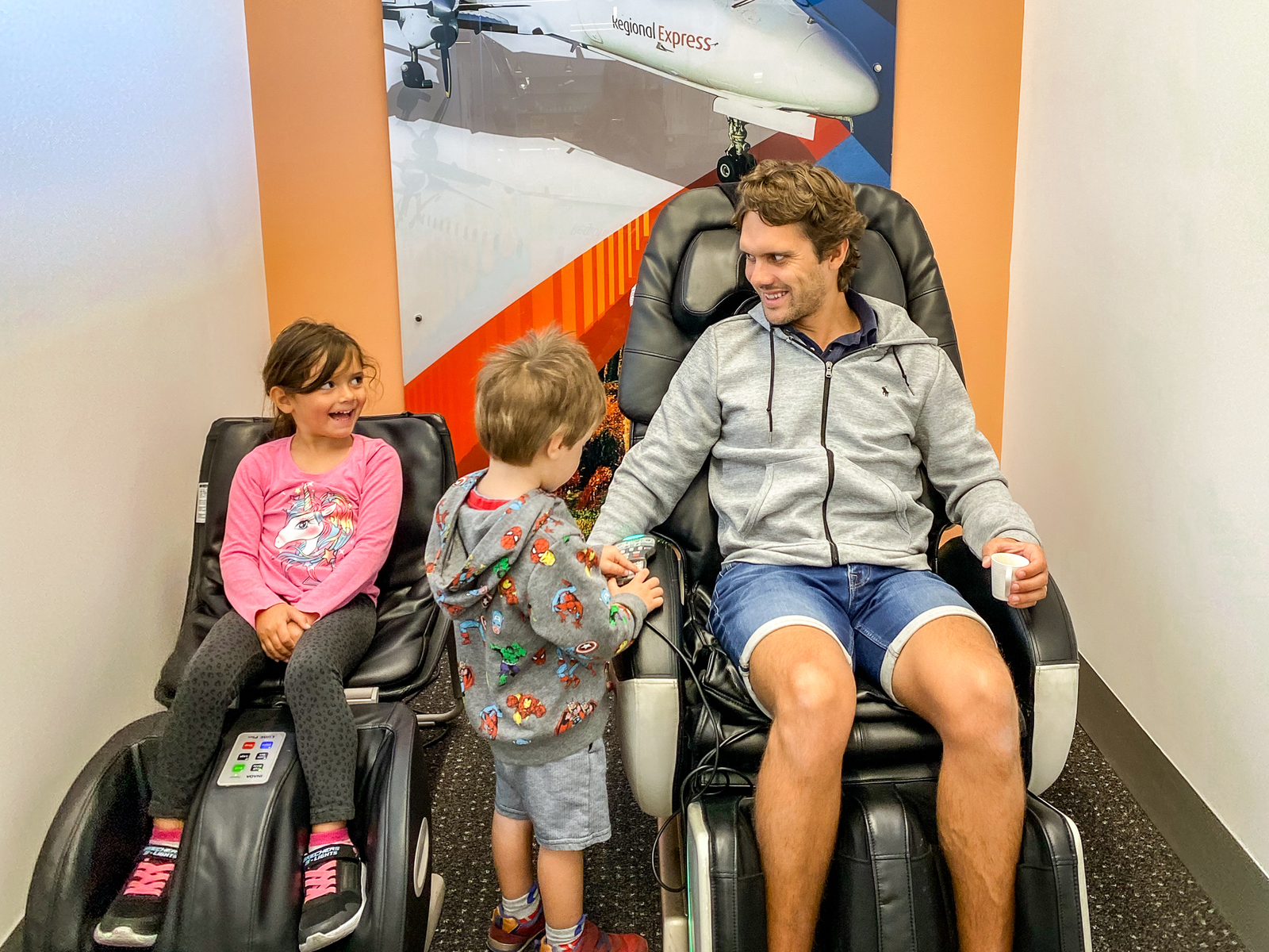 Australia as a Family: Melbourne - Ayers Rock - Darwin - S-- Australie---